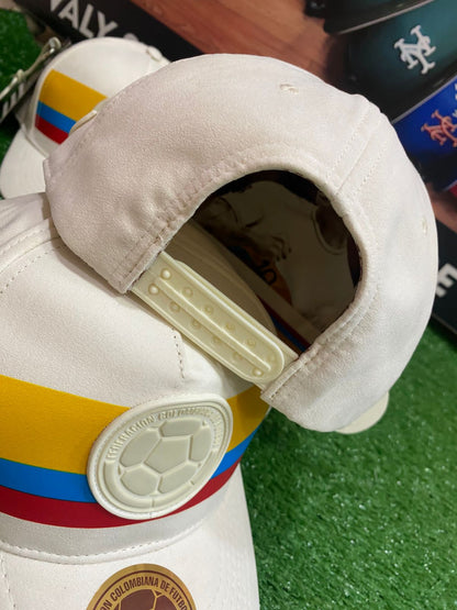 Combo Camiseta Centenario Selección Colombia 1.1 + Gorra Oficial del Centenario + Llavero