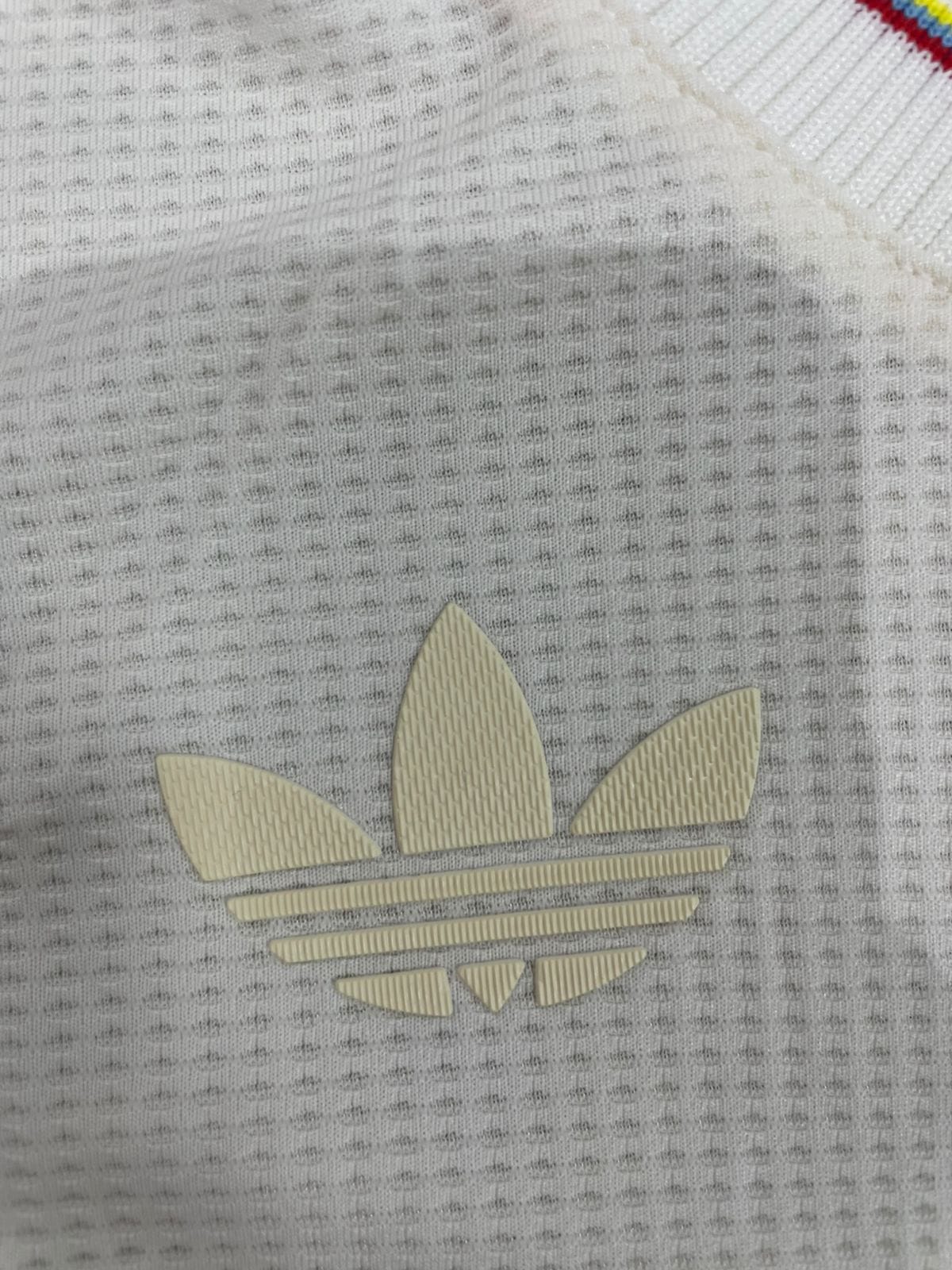 Combo Camiseta Centenario Selección Colombia 1.1 + Gorra Oficial del Centenario + Llavero